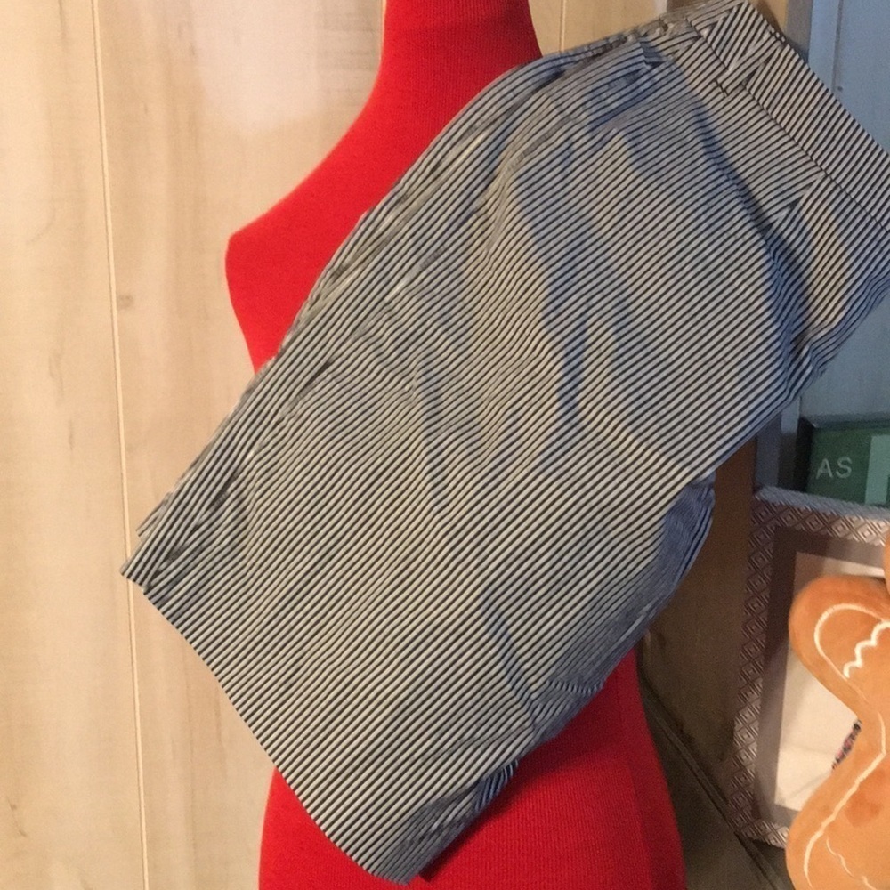 Ann Klein Sport Shorts Size 16
